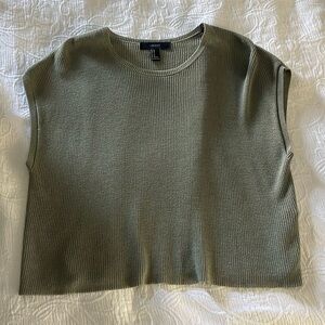 Forever 21 Green Sleeveless Sweater